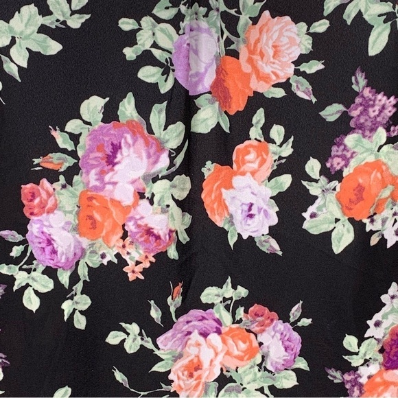 XS Decree Black Floral Long Sleeve Blouse Extra Small V Neck Pullover 0 2 - Picture 7 of 16